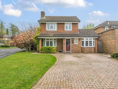 4 Bedroom Detached House For Sale In Godalming