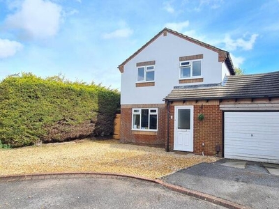 4 Bedroom Detached House For Sale In Lee-on-the-solent