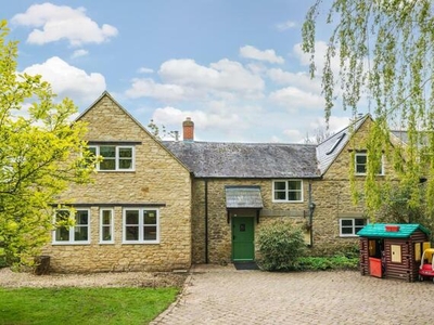 4 Bedroom Detached House For Sale In Thrupp, Oxfordshire
