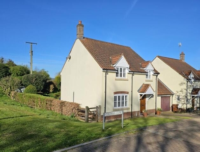 4 Bedroom Detached House For Sale In Tiverton, Devon