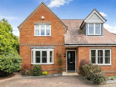 4 Bedroom Detached House For Sale In Yarnton