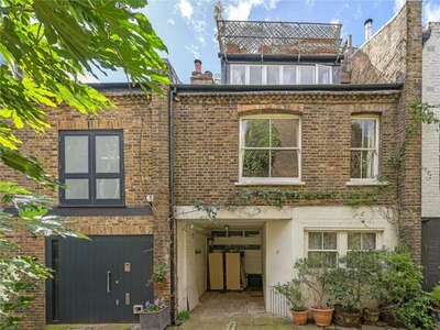 4 Bedroom Mews Property For Sale In Primrose Hill, London