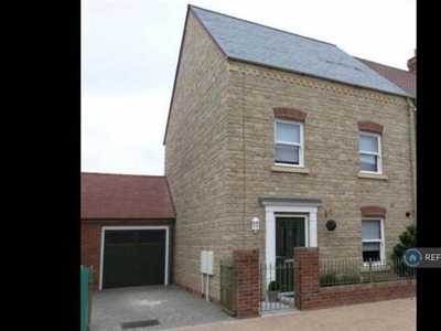 4 Bedroom Semi-detached House For Rent In Swindon