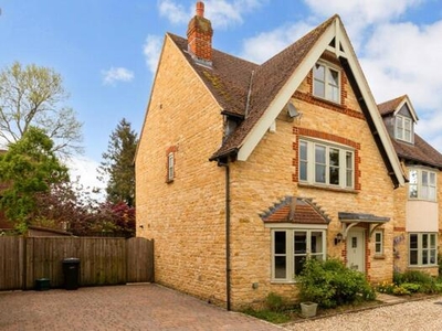 4 Bedroom Semi-detached House For Sale In Abingdon