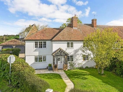 4 Bedroom Semi-detached House For Sale In Ashford, Kent