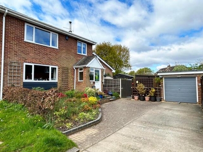 4 Bedroom Semi-detached House For Sale In Bartley, Southampton
