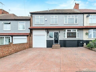 4 Bedroom Semi-detached House For Sale In Bexleyheath, Kent