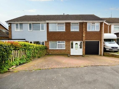 4 Bedroom Semi-detached House For Sale In Earls Barton
