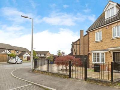 4 Bedroom Semi-detached House For Sale In Essex, United Kingdom