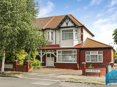 4 Bedroom Semi-detached House For Sale In Palmers Green, London