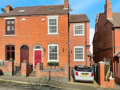 4 Bedroom Semi-detached House For Sale In Stourbridge, West Midlands