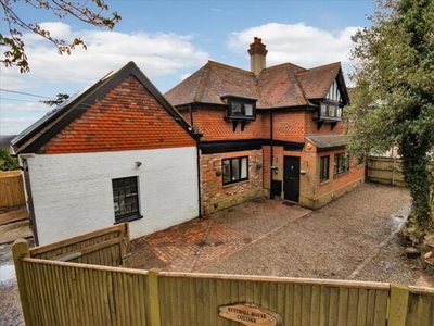 4 Bedroom Semi-detached House For Sale In Tunbridge Wells, Kent