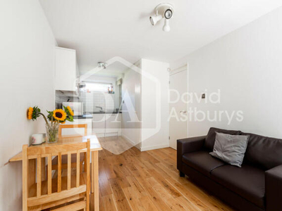 4 Bedroom Terraced House For Rent In Clapham
