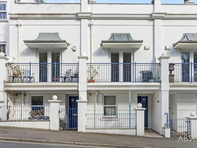 4 Bedroom Town House For Sale In Torquay
