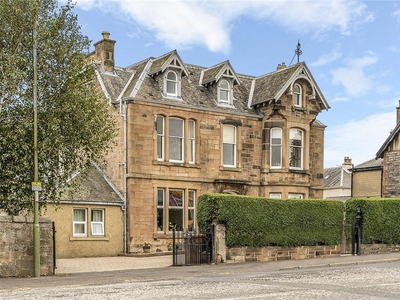 5 bed double upper flat for sale in Duddingston