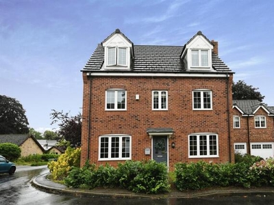 5 Bedroom Detached House For Sale In Brookside