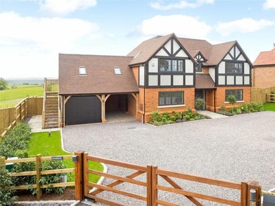5 Bedroom Detached House For Sale In Cold Ash, Berkshire