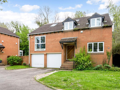5 Bedroom Detached House For Sale In Maidenhead