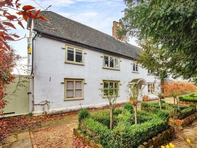 5 Bedroom Detached House For Sale In Marden, Kent