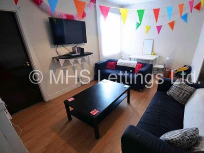 5 Bedroom End Of Terrace House For Rent In Leeds