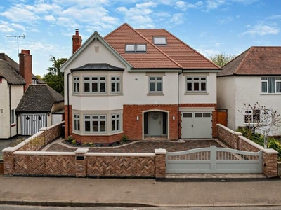 6 Bedroom Detached House For Sale In Kings Heath, Birmingham