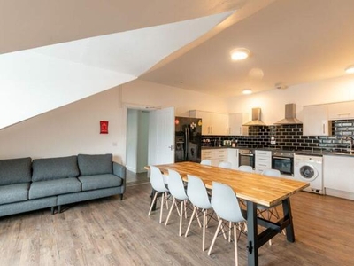 8 Bedroom Flat For Rent In Edinburgh