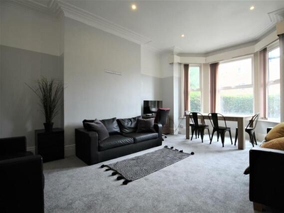 8 Bedroom Terraced House For Rent In Woodhouse, Leeds