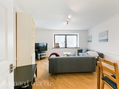 Brook Road, Redhill - 1 bedroom apartment