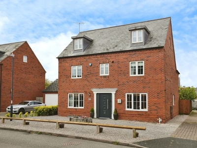 Detached house for sale in Chesterton Drive, Stratford-Upon-Avon, Warwickshire CV37
