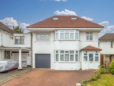 Detached house for sale in Chestnut Close, London N14