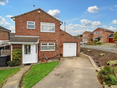 Detached house to rent in Coppice Drive, Eastwood, Nottingham NG16