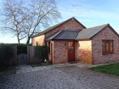 Detached house to rent in Trull Road, Taunton TA1