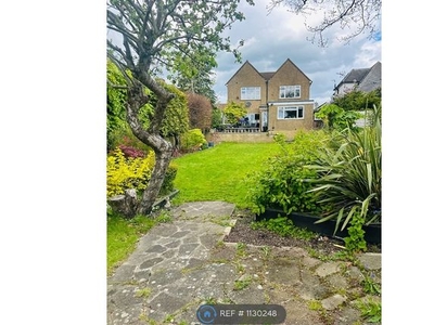 Detached house to rent in Woodland Way, Waltham Cross EN7