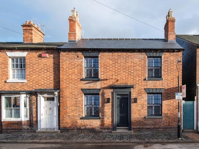 End terrace house for sale in Broad Street, Stratford-Upon-Avon, Warwickshire CV37