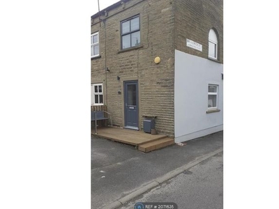 End terrace house to rent in Brunswick Street, Bradford BD13