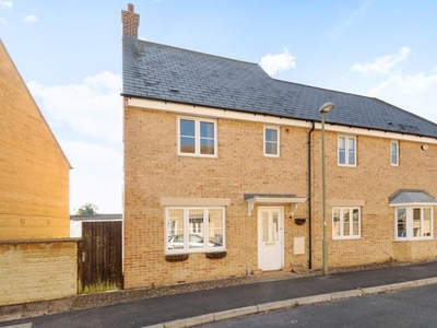 End terrace house to rent in Carterton, Oxfordshire OX18