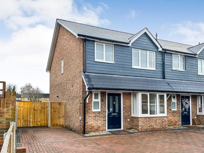 End terrace house to rent in Lower Road, Faversham, Kent ME13