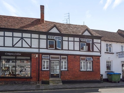 Flat to rent in 2A Queen Street, Henley-On-Thames, Oxfordshire RG9