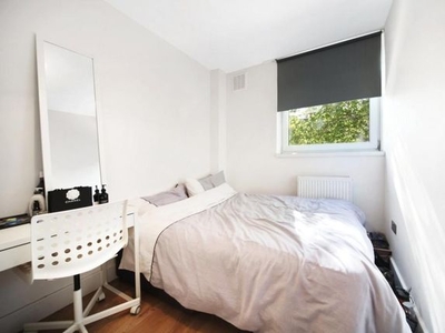 Flat to rent in Albany Street, London NW1