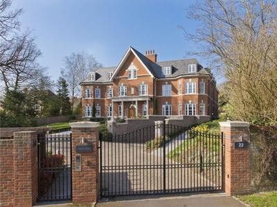 Flat to rent in Amelie Place, 22 Esher Park Avenue, Esher, Surrey KT10