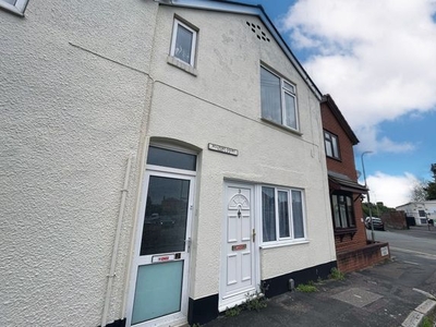 Flat to rent in Beaufort Road, Exeter EX2