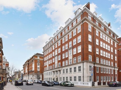 Flat to rent in Bryanston Court II, George Street, Marylebone, London W1H