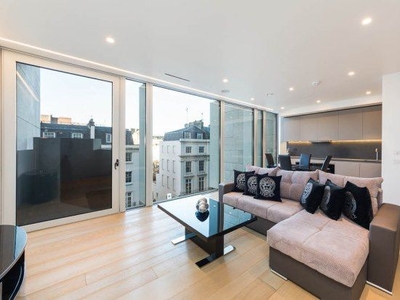 Flat to rent in Buckingham Palace Road, Victoria SW1W