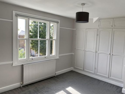 Flat to rent in Church Road, Richmond TW10
