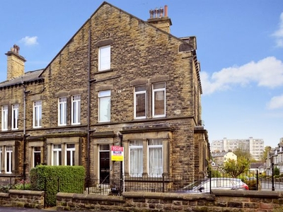 Flat to rent in Cold Bath Road, Harrogate HG2