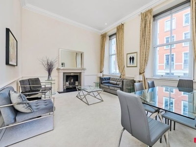 Flat to rent in Curzon Square, London W1J