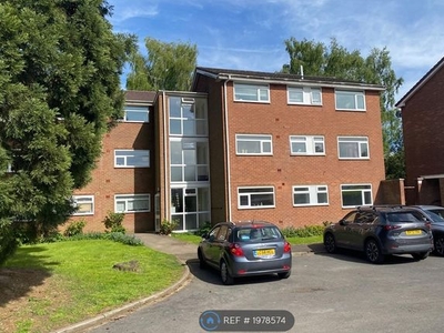 Flat to rent in Dereham Court, Leamington Spa CV32