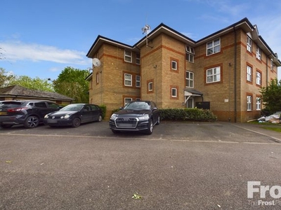 Flat to rent in Douglas Road, Stanwell, Staines-Upon-Thames, Surrey TW19