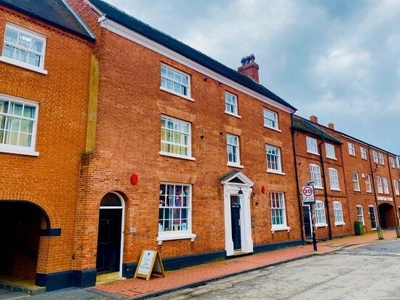 Flat to rent in Friary View, Lichfield WS13