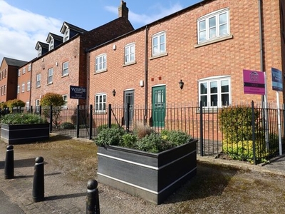 Flat to rent in Hinckley Road, Burbage, Leicestershire LE10
